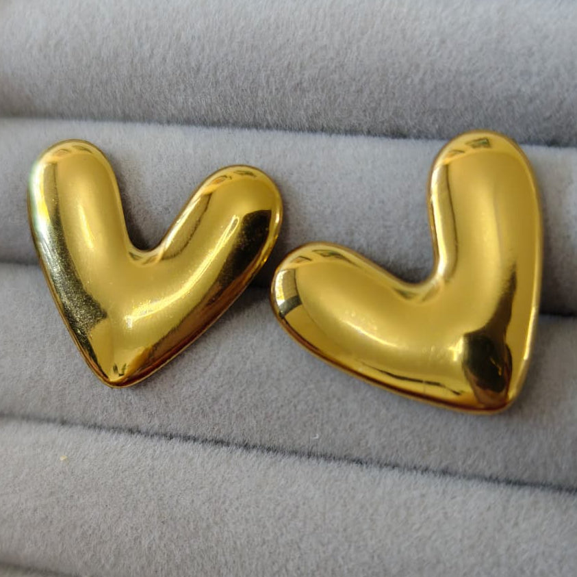 Corazón puff en V - Zarcillos